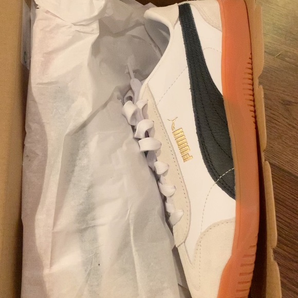 Puma Club 5v5 Suede Leather Women’s 9.5 M Sneaker Retro Shoes: EUC - Picture 11 of 12